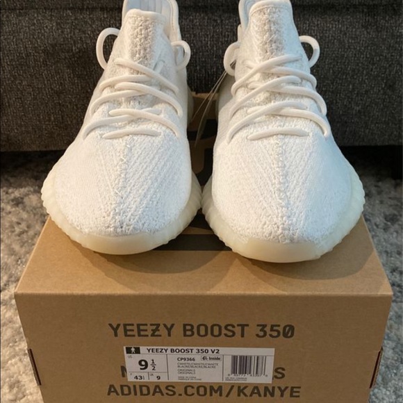 Yeezy boost 350 triple white NWT NEVER USED - Picture 2 of 6